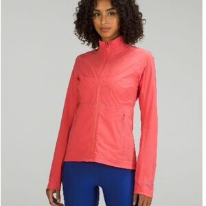 Lululemon Athletica Fast and Free Windbreaker in Pale Raspberry in size 8
